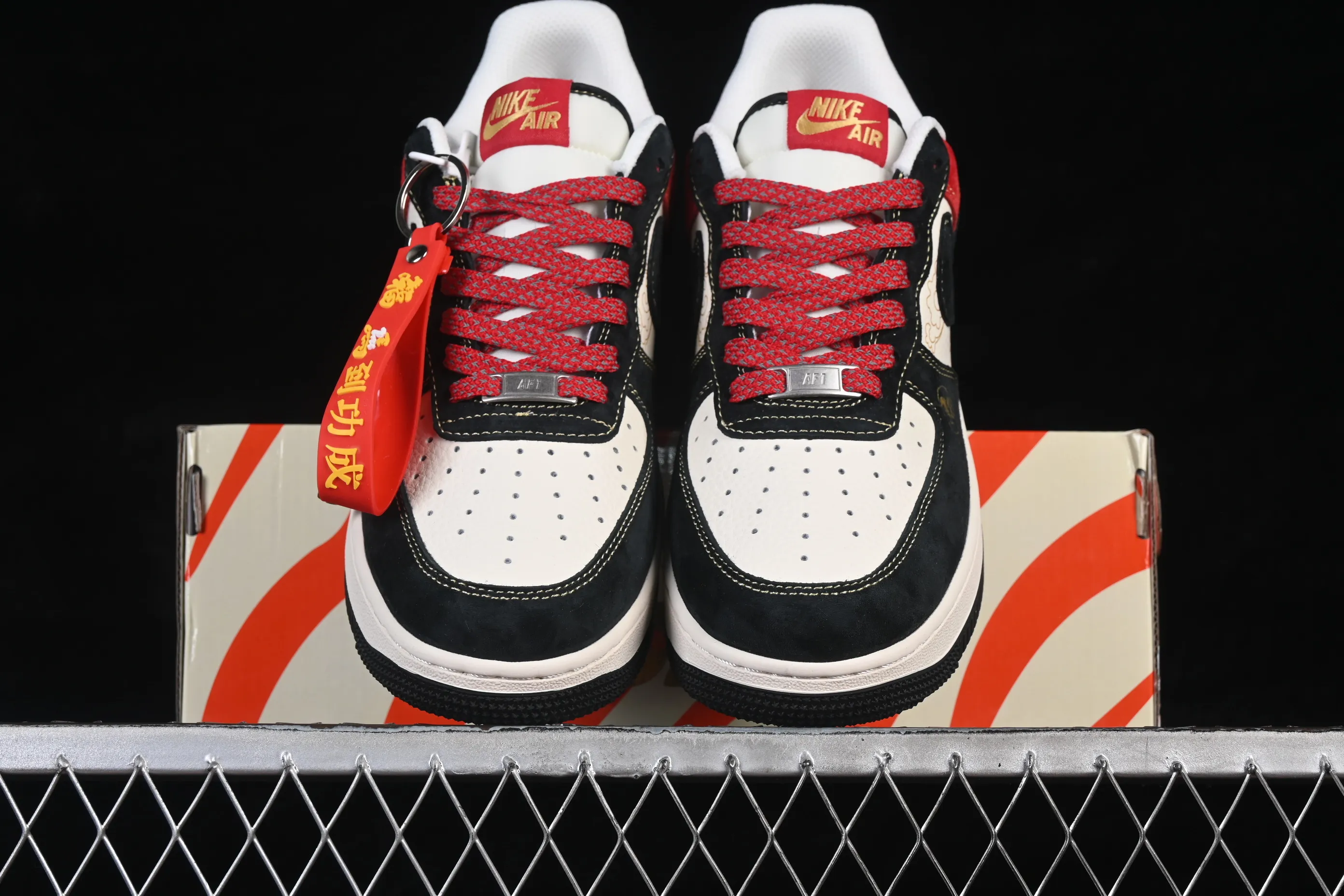 All categories Nk Air Force 1 Air Force series Nk Air Force 1 Low Air Force low-top Nike Air Force 1'07 Low red, black and gold Air Force 1 low-top casual sneakers QW5288-117